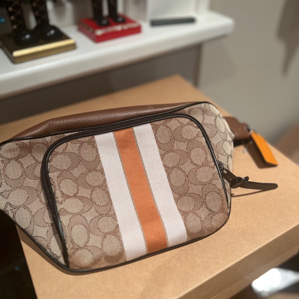 Coach C5386 Thompson Belt Bag In Signature Jacquard with Varsity Stripe - Picture 3 of 5